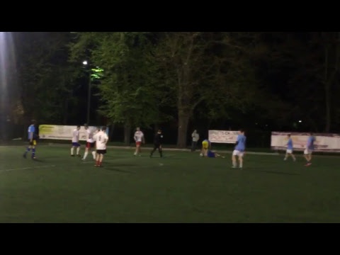 18.04 Huberto Łazy (białe) - Gumzamet Fidasz (błękitne)