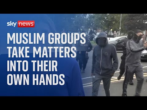 Police under pressure after failing to stop armed Muslim counter-protesters during riots