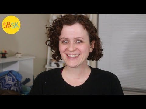 Experiencing Derealization while Living with Complex PTSD (Dissociation)