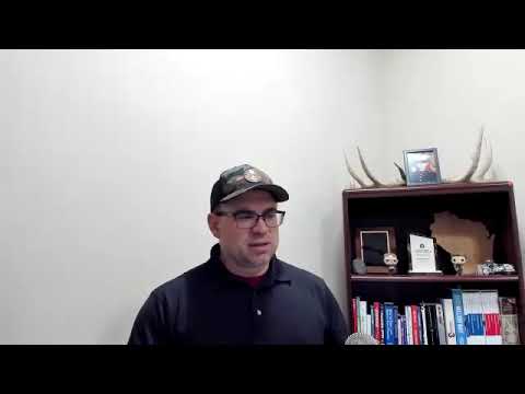 Do's and Don't of providing assistance at a roll over car crash.