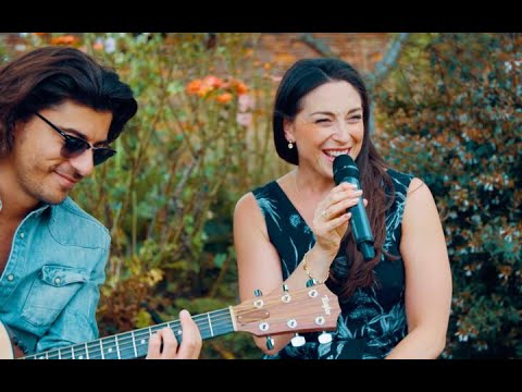 Acoustic Duo For Hire in London - Songbird Strum (Live Showreel)