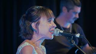 Throwing Muses - Dark Blue (Live at Triple R)