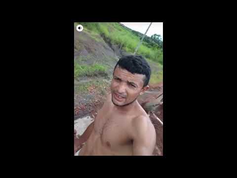 Moradores tapam buracos com as próprias mãos e denunciam estradas em Novo Oriente do Piauí