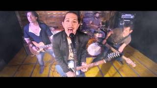 Falling down ★ Synthonia ★ Official Video