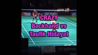 Download lagu Crazy Backhand vs Taufik Hidayat mp3