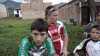 preview picture of video 'Ciclistas de ciudad Bolivar en chequeo Jardin'