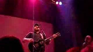 The Bees at the Venue in Ryde - October 2005 - No Atmosphere