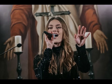 Caruso (Lara Fabian): Valerie Kaňová - Vali Angel