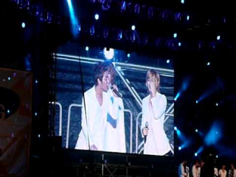 [fancam] BEAST Dongwoon's PEPPER CRAB! @ YOG 2010 Singapore