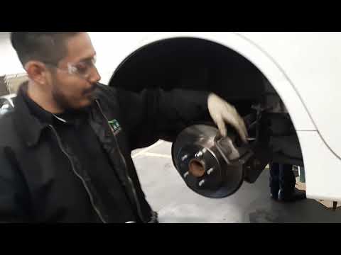 Nissan Altima 2017 Rotor and Brake Pad Replacement