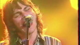 Supergrass - mansize rooster  -  live on french TV show  ( npa 27 06 95 )