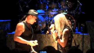 Lita Ford + Queensryche - Close My Eyes - 10-29-09