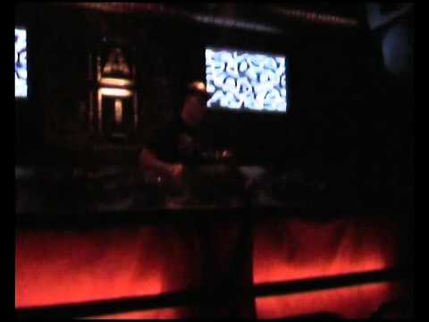 Bambus Lukhino @ Schubfaktor Night - Fabric 15-10-2010.wmv
