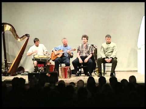 Gerhard Polt & Biermösl Blosn - Das Wasser ghört zum Waschen