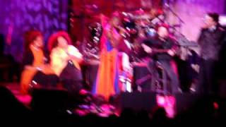 India.Arie & Chris Mann - "Back to the Middle"