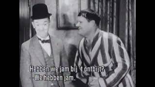 Laurel & Hardy   Helpmates (nederlands ondertiteld) 1932