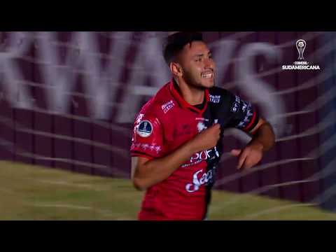 Colón venció 2-0 a Municipal y pasó a segunda ronda