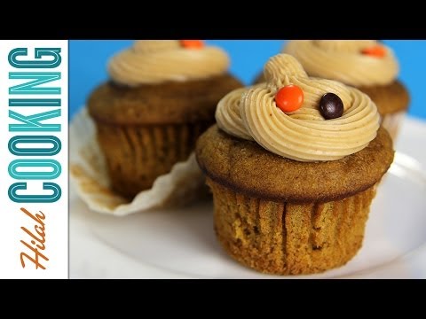 かぼちゃのカップケーキ＋塩キャラメルフロスティングの作り方｜Hilah Cooking (How to Make Pumpkin Cupcakes + Salted Caramel Frosting |  Hilah Cooking)
