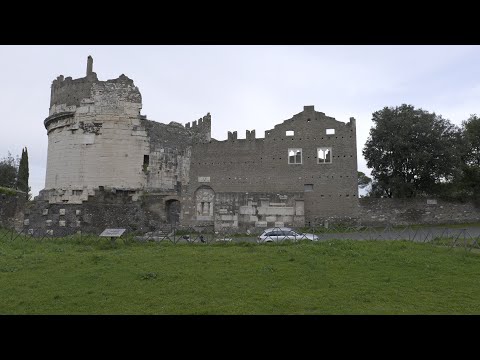[4K HDR] Relaxing walk on the Appian way | Rome, Italy | Slow TV
