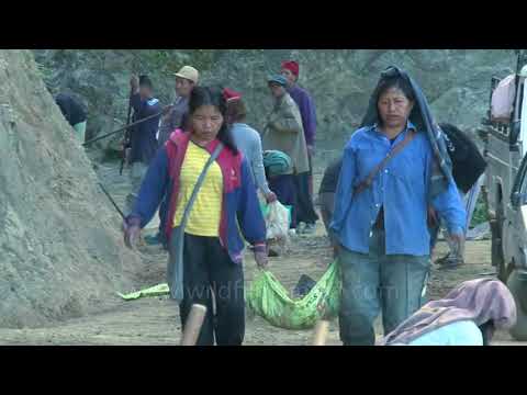 175 family members: See the largest family in the world!     RIP Ziona Chana