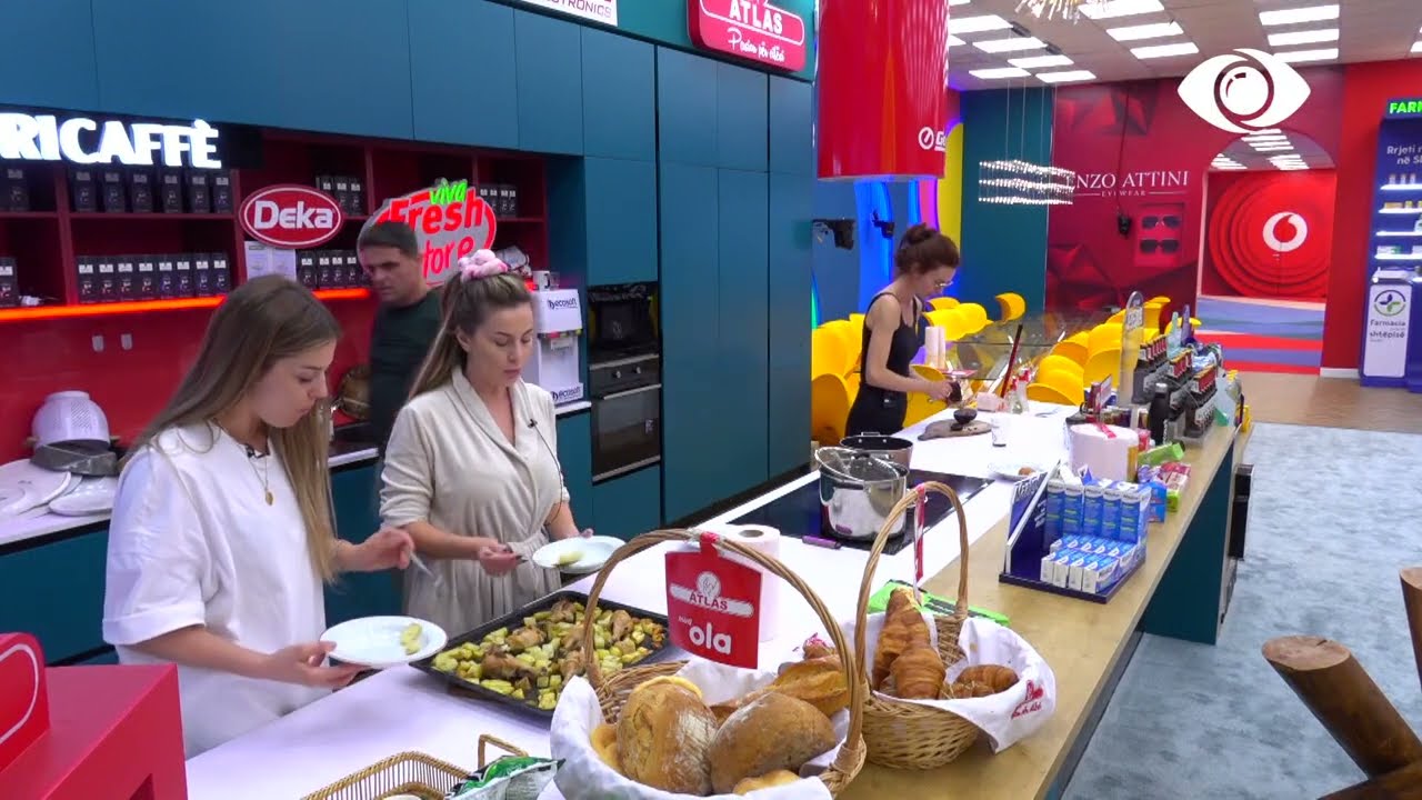 Mbaj veten mos të bërtas/ Banorët bisedojnë: Jemi lodhur!