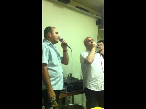 Potok tece i cvijece mirise