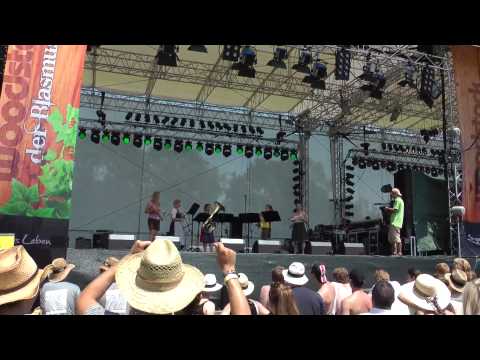 Brassessoires Woodstock 2012.mov