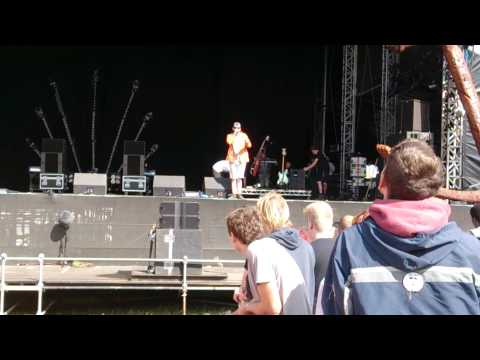 Reeps one bestival wu tang warm up
