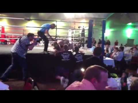 Will Bravery vs Lee Vidler MMA (first fight) Round 2