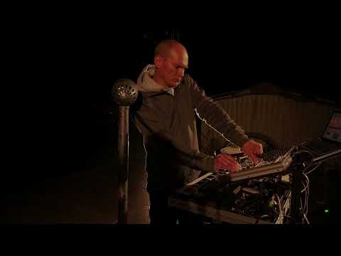 "Rainer von vielen"  ORIOM - One Day In Eternity 01