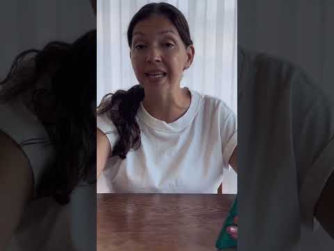 PRÉ CANDIDATA EVELIN RESPONDE PERGUNTA DE INTERNAUTA.