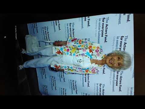 Betty Garrett had sexy feet --even into her very old age