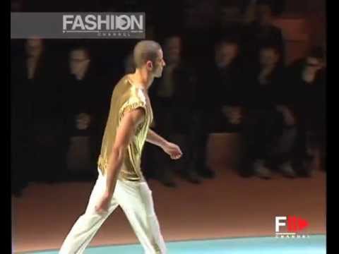 "Versace" Autumn Winter 2001 2002 Milan 3 of 3 Menswear by Fashion Channel
