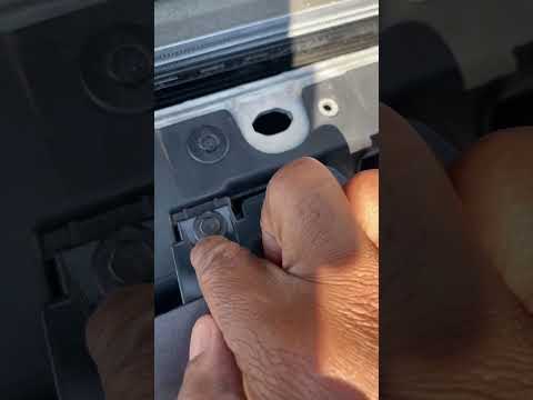 Removing your 2024 Bronco Front Grill in less than 60sec