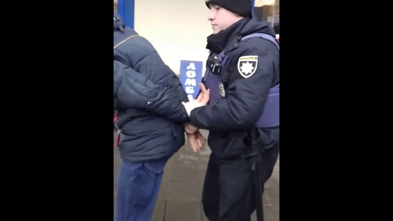 Ребята перешли дорогу в неположенном месте