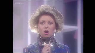 Elaine Paige &amp; Barbara Dickson - I Know Him So Well - TOTP - 1985