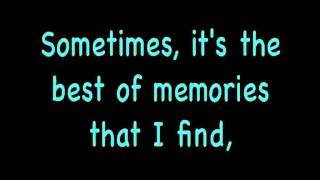 The Downtown Fiction - Oceans Between Us (with lyrics)