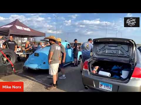 The last few cars in tech for Hot Rod Drag Week 2022