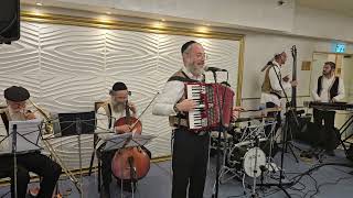 אמאל איז א מלך געוועזן