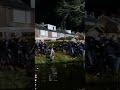 Aanhangers van FC Emmen  en FC Volendam gaan na de verloren wedstrijd met elkaar op de vuist.