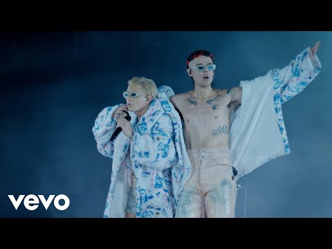 CA7RIEL & Paco Amoroso - OUKE (En Vivo - Buenos Aires | Video Oficial)