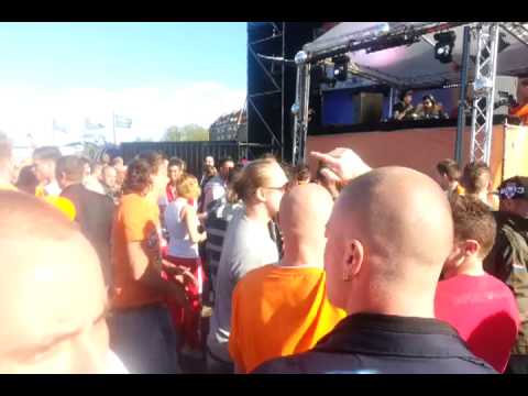 Don't Touch That Stereo @ Reng Deng Deng The Queen's final majestic performance (30 april)