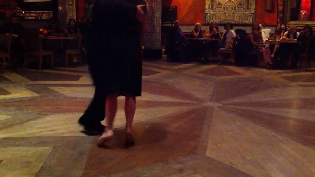 Claudio Strang & Isabella Szymonowicz dance to a Milonga in Chicago at "Milonga La Baldosita"
