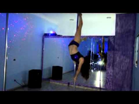 Pole dance Alessandra Rancan - performance Studio karen Bellini (May 2012)