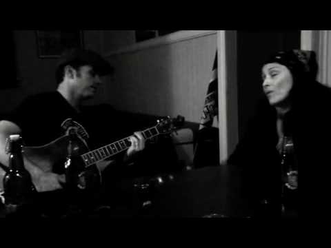 La Vie En Rose live acoustic Piaf cover (Rachael Brady & Nigel Kerr)
