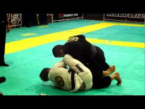 Saulo Ribeiro vs Adriano Silva - IBJJF Master and Senior 2012 - Black Master - Open
