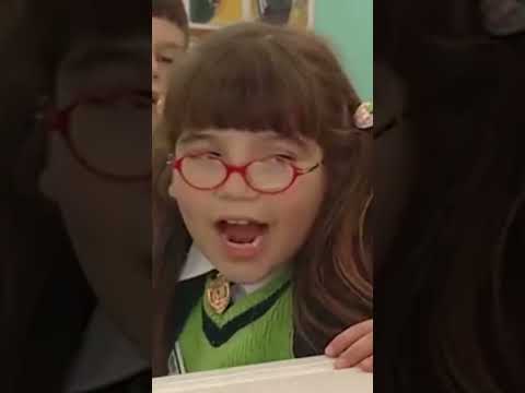 Çilek, Tuna'ya Öyle Bir Hediye Aldı Ki!...😳😂 - Sihirli Annem #shorts