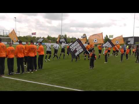12 mei 2013 Huldiging VV De Meern B1, C1 en D1 - erehaag voor zondag 1