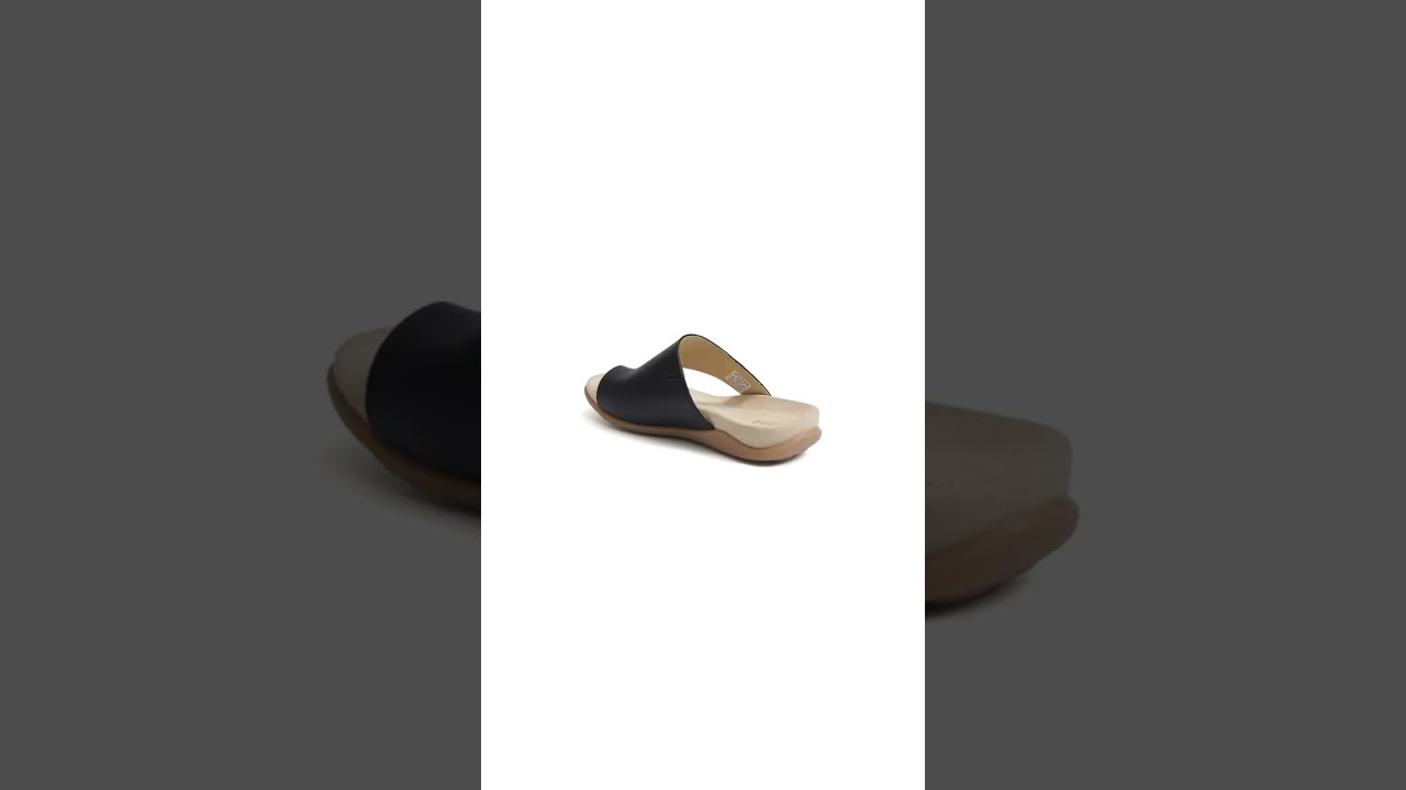 Watch Strive Capri 4 Women's Orthotic Sandals with Arch Support video
