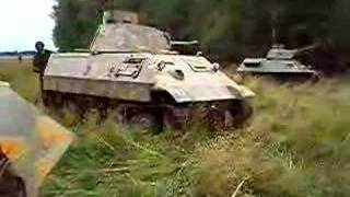 preview picture of video 'Paintball tank under infantry attack'